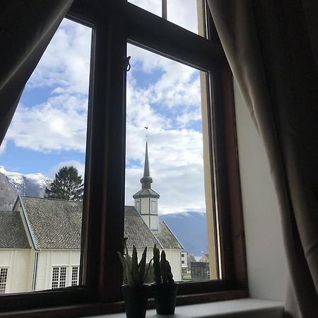 Valldal Gjestgiveri エクステリア 写真